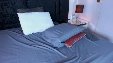 MIA online show from 01/12/25, 01:00