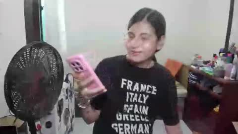 izzy online show from 11/23/25, 09:36