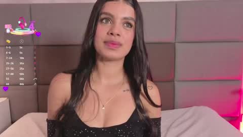 Mia online show from 04/30/26, 12:33