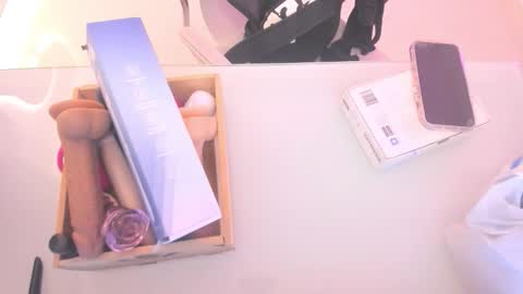    online show from 12/05/25, 12:14