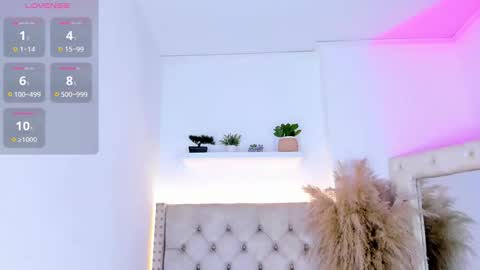 Snapshot of mia_juicy_ chatting on 03/24/26, 04:45 mia_juicy_ online show from 03/24/26, 04:45