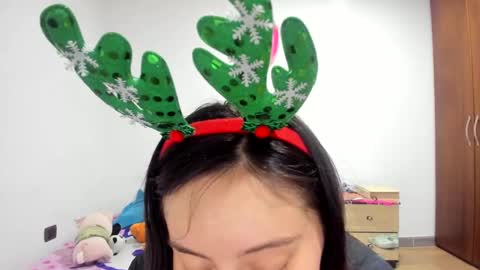 mia kaneee online show from 12/07/24, 04:53