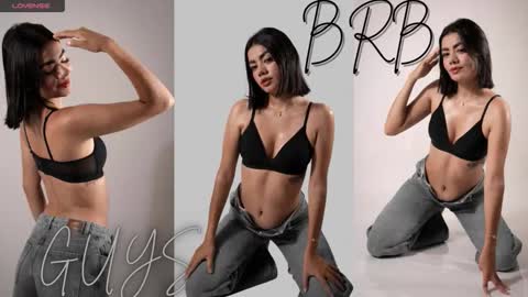 Mia online show from 09/13/25, 03:17