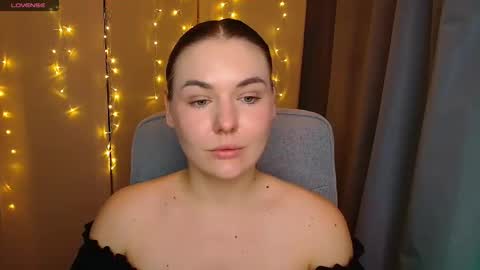 Snapshot of mia_lemm chatting on 10/07/25, 10:12 mia_lemm online show from 10/07/25, 10:12
