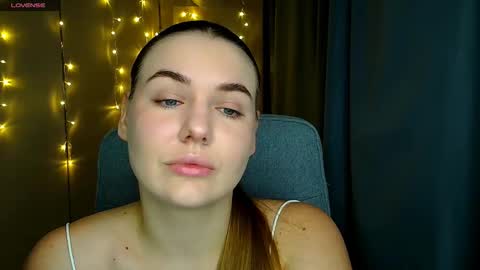 Snapshot of mia_lemm chatting on 10/23/25, 06:34 mia_lemm online show from 10/23/25, 06:34
