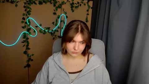 Snapshot of mia_lemm chatting on 04/10/26, 05:56 mia_lemm online show from 04/10/26, 05:56
