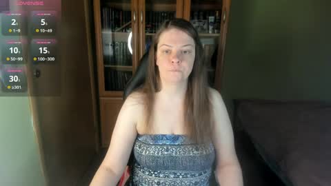 Snapshot of mia_lores chatting on 04/10/26, 09:03 mia_lores online show from 04/10/26, 09:03