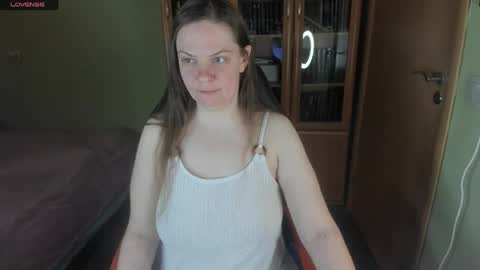 Snapshot of mia_lores chatting on 05/12/26, 09:28 mia_lores online show from 05/12/26, 09:28