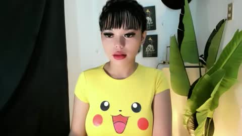 Snapshot of mia_lover9 chatting on 05/26/26, 02:07 M I A online show from 05/26/26, 02:07