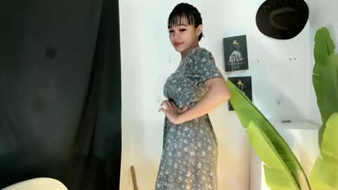 Snapshot of mia_lover9 chatting on 05/29/26, 09:18 M I A online show from 05/29/26, 09:18