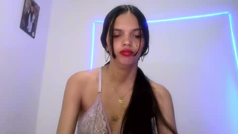 Snapshot of mia_lucy_21 chatting on 09/30/25, 06:02 mia lucy 21 online show from 09/30/25, 06:02