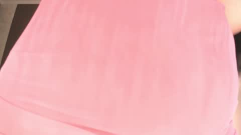 Snapshot of mia_lui chatting on 06/14/26, 03:47 Mia 3 online show from 06/14/26, 03:47