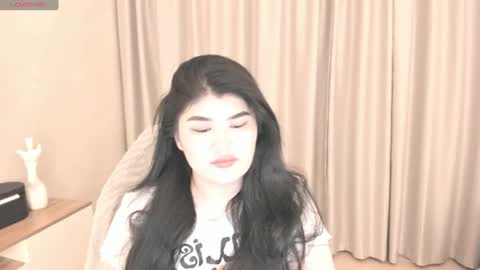 Snapshot of mia_lui chatting on 06/27/26, 07:30 Mia 3 online show from 06/27/26, 07:30