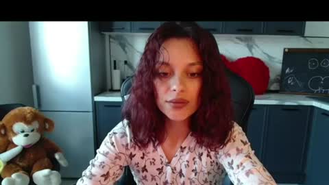 Snapshot of mia_luiza chatting on 06/26/26, 09:46 mia_luiza online show from 06/26/26, 09:46