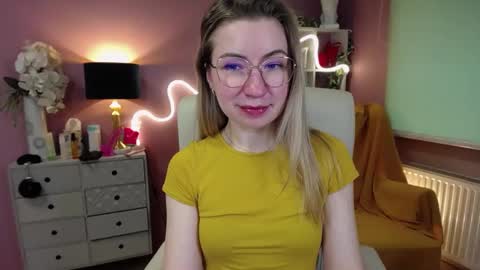 Mia online show from 01/17/25, 11:17