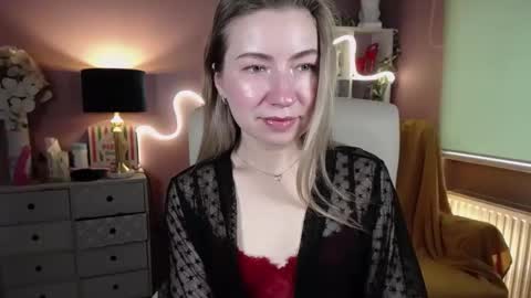 Mia online show from 02/02/25, 10:57