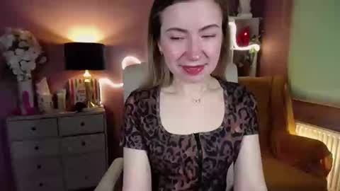 Mia online show from 02/14/25, 07:28