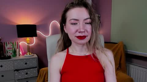 Mia online show from 11/20/25, 07:41