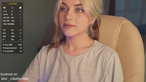 mia_milagros online show from 01/15/25, 05:08