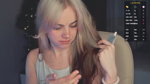 mia_milagros online show from 02/08/25, 01:22