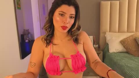 Mia Monroe online show from 11/20/25, 04:18