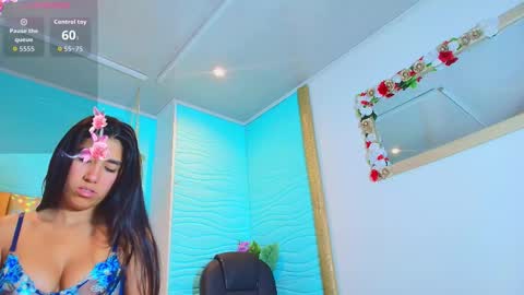 Snapshot of mia_montess chatting on 01/15/26, 12:43 mia montess online show from 01/15/26, 12:43