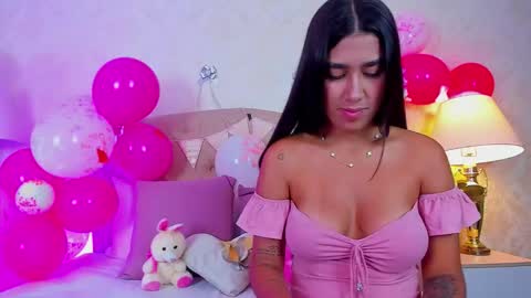 Snapshot of mia_montess chatting on 03/24/26, 02:33 mia montess online show from 03/24/26, 02:33