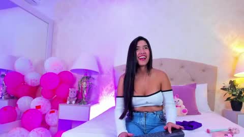 Snapshot of mia_montess chatting on 04/10/26, 01:27 mia montess online show from 04/10/26, 01:27