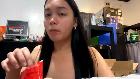 Snapshot of mia_mow chatting on 01/25/25, 07:18 They called me MIA online show from 01/25/25, 07:18