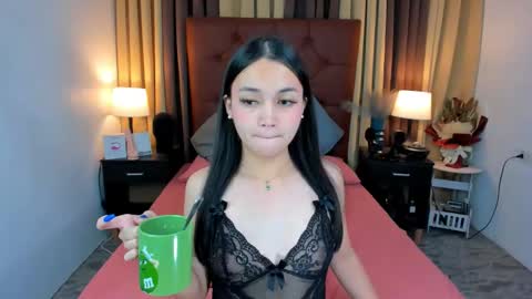 Snapshot of mia_mow chatting on 02/15/25, 10:44 They called me MIA online show from 02/15/25, 10:44