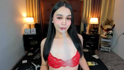 Snapshot of mia_mow chatting on 02/23/25, 04:28 They called me MIA online show from 02/23/25, 04:28