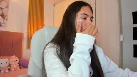 Mia Nevaeh - follow me online show from 01/07/25, 08:21