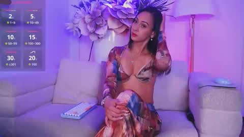 Mia online show from 03/20/26, 11:04