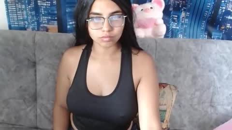 Mia  online show from 04/25/26, 06:05