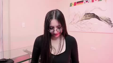 mia_quinn__ online show from 07/05/26, 01:51