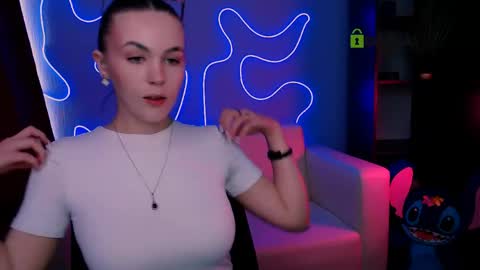 mia online show from 04/15/26, 09:16