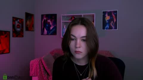 mia online show from 04/18/26, 09:35