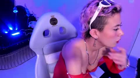 Snapshot of mia_rousse_1 chatting on 06/12/26, 03:49 mia_rousse_1 online show from 06/12/26, 03:49