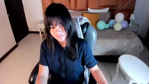 Snapshot of mia_rousseau chatting on 06/16/26, 03:53 MIA online show from 06/16/26, 03:53