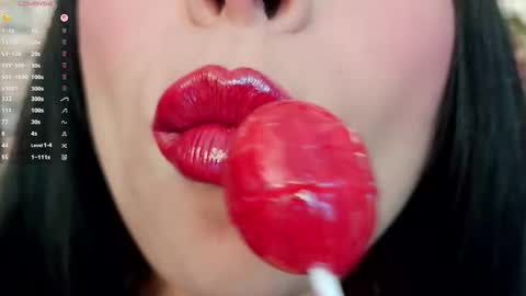 Mia online show from 11/27/25, 08:22