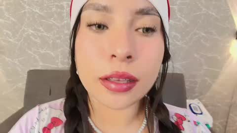 Snapshot of mia_roux13 chatting on 12/24/24, 01:06 Mia Roux online show from 12/24/24, 01:06