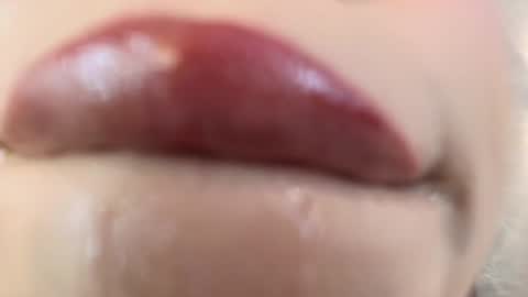 Snapshot of mia_roux13 chatting on 01/01/25, 06:49 Mia Roux online show from 01/01/25, 06:49