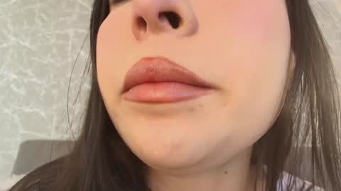 Snapshot of mia_roux13 chatting on 01/07/25, 01:28 Mia Roux online show from 01/07/25, 01:28