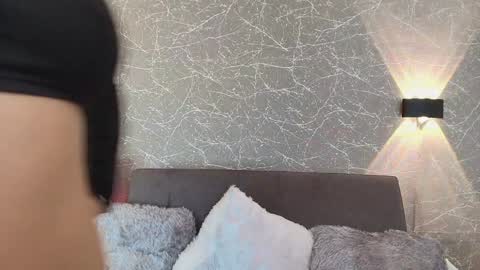 Snapshot of mia_roux13 chatting on 01/19/25, 07:15 Mia Roux online show from 01/19/25, 07:15