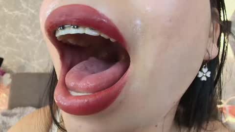 Snapshot of mia_roux13 chatting on 02/23/25, 11:25 Mia Roux online show from 02/23/25, 11:25