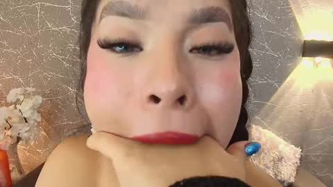 Snapshot of mia_roux13 chatting on 03/08/25, 01:06 Mia Roux online show from 03/08/25, 01:06