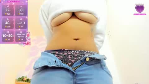 Snapshot of mia_scarlet7 chatting on 02/01/26, 02:26 Mia . online show from 02/01/26, 02:26