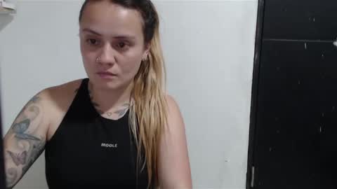 Snapshot of mia_sepulveda chatting on 01/08/25, 01:21 Mia Sepulveda online show from 01/08/25, 01:21