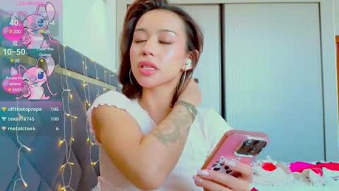 Mia online show from 02/11/25, 09:20