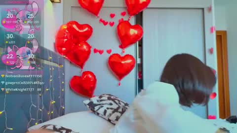 Mia online show from 02/17/25, 05:36